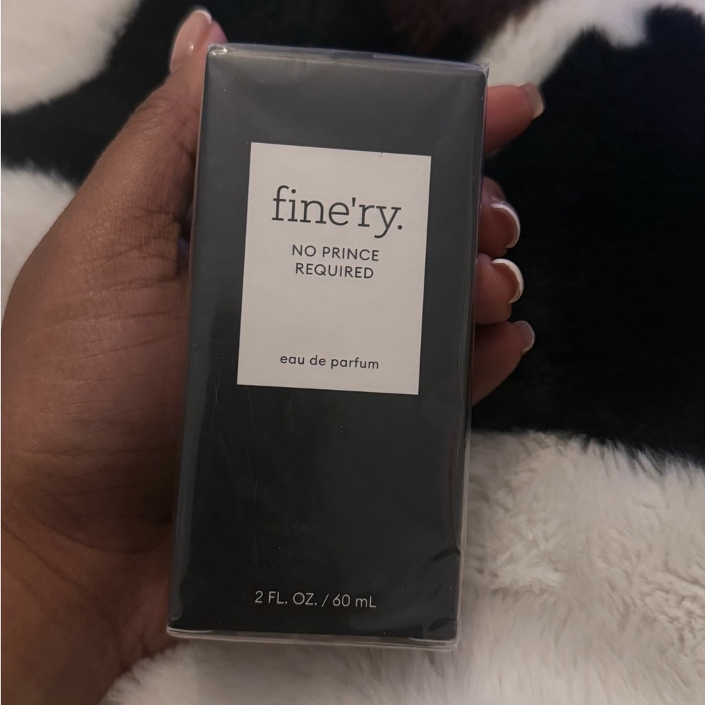 Fine'ry No Prince Required Eau de Parfum - Black